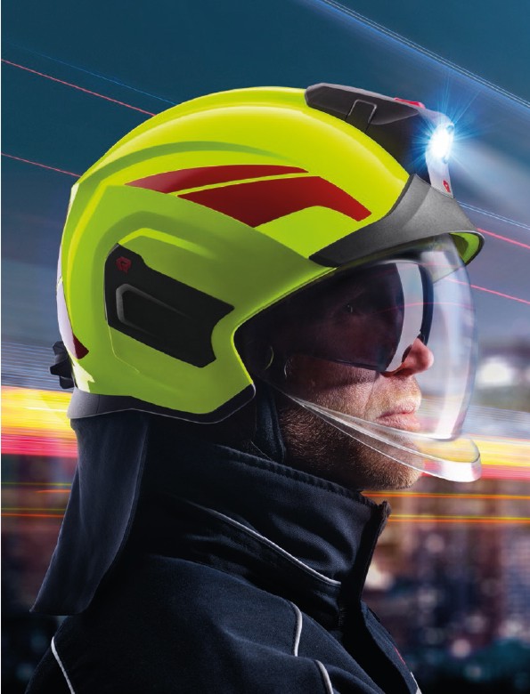 Titan hlífðarhjálmur