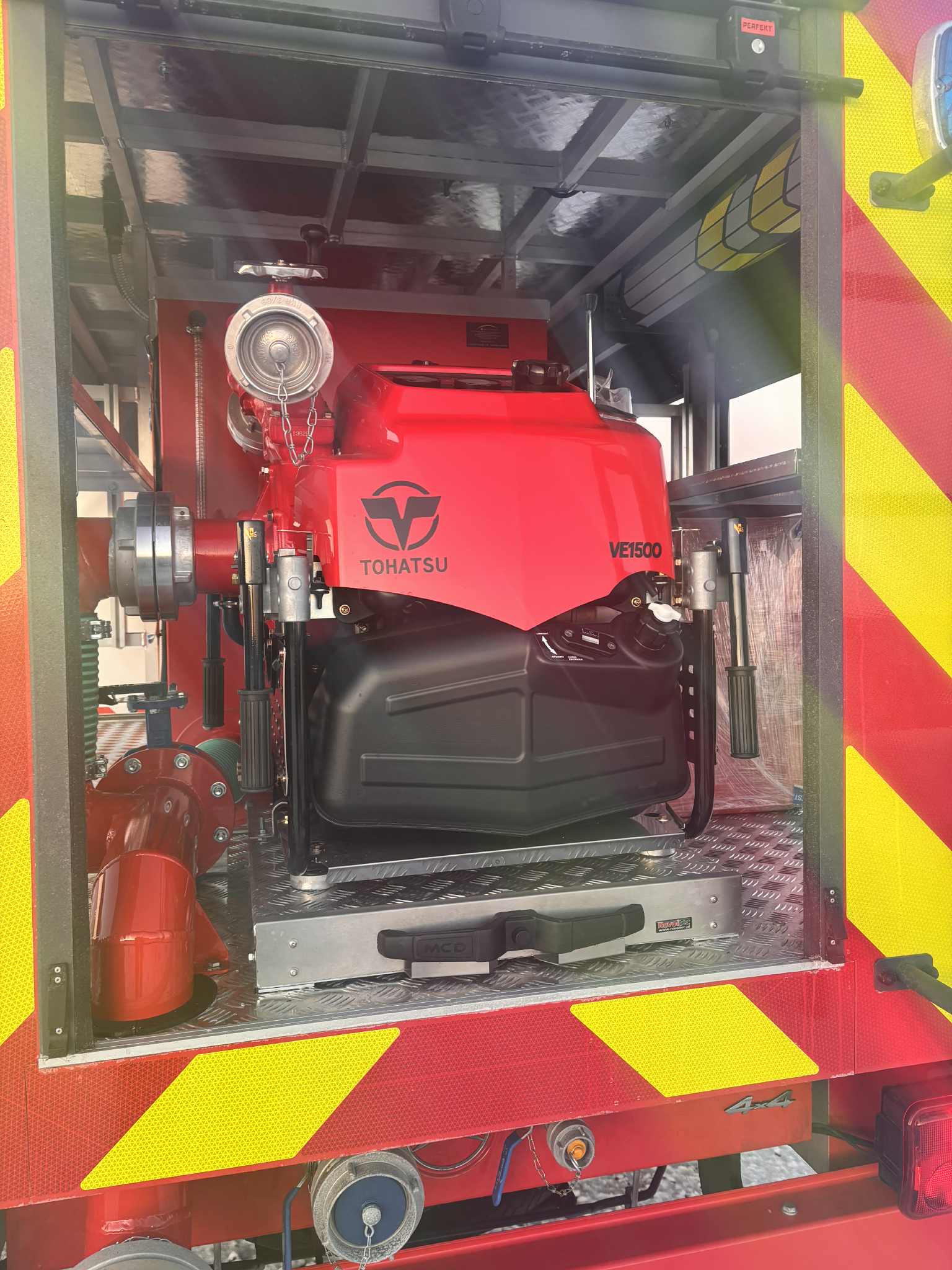 Undanfara og slökkvibifreið