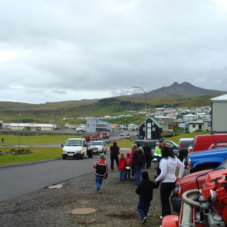 Nálgast stöðina