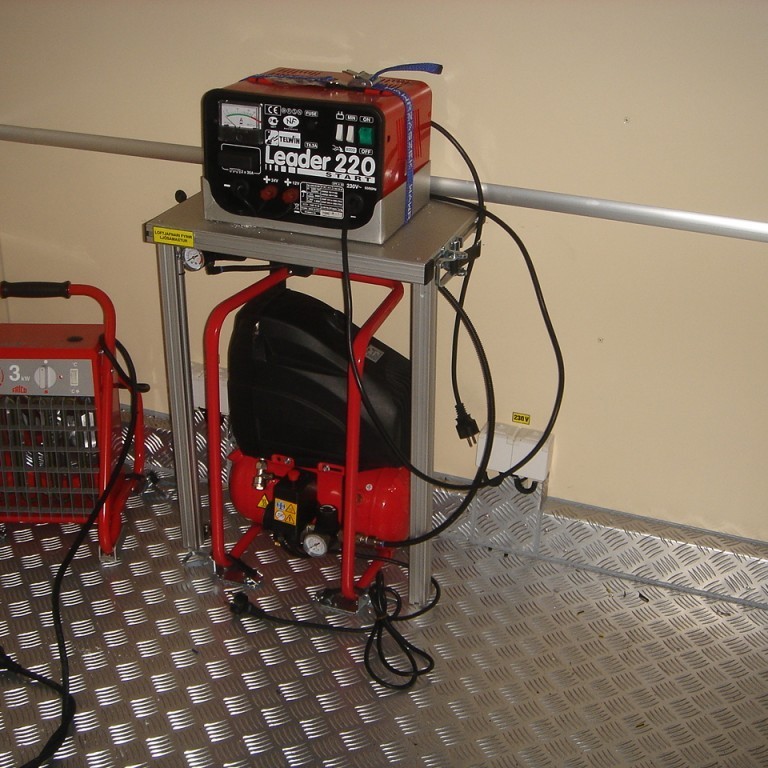 3 kW hitari og búnaður fyrir mastur