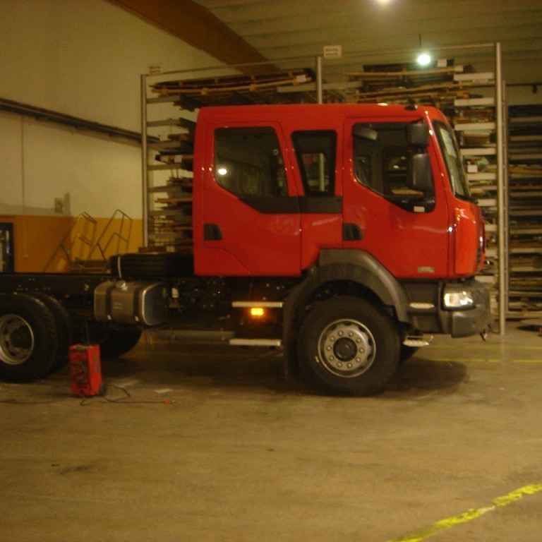Renault Midlum