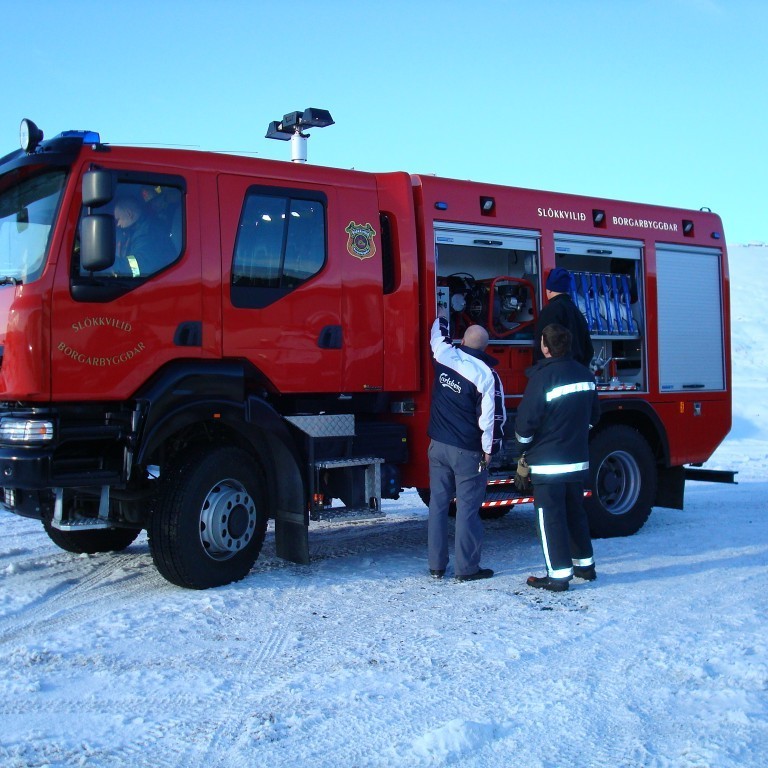 Ljósamastrið prófað