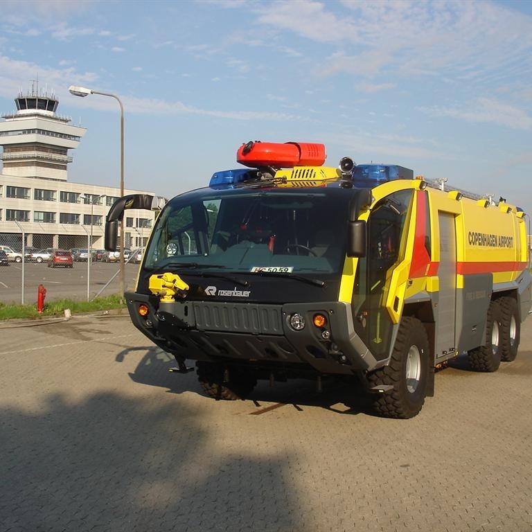 Rosenbauer Panther 6x6 á Kastrup flugvelli