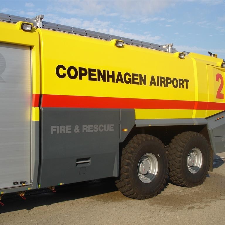 Rosenbauer Panther 6x6 á Kastrup flugvelli