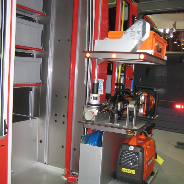 Holmatro búnaður í slökkvibifreið