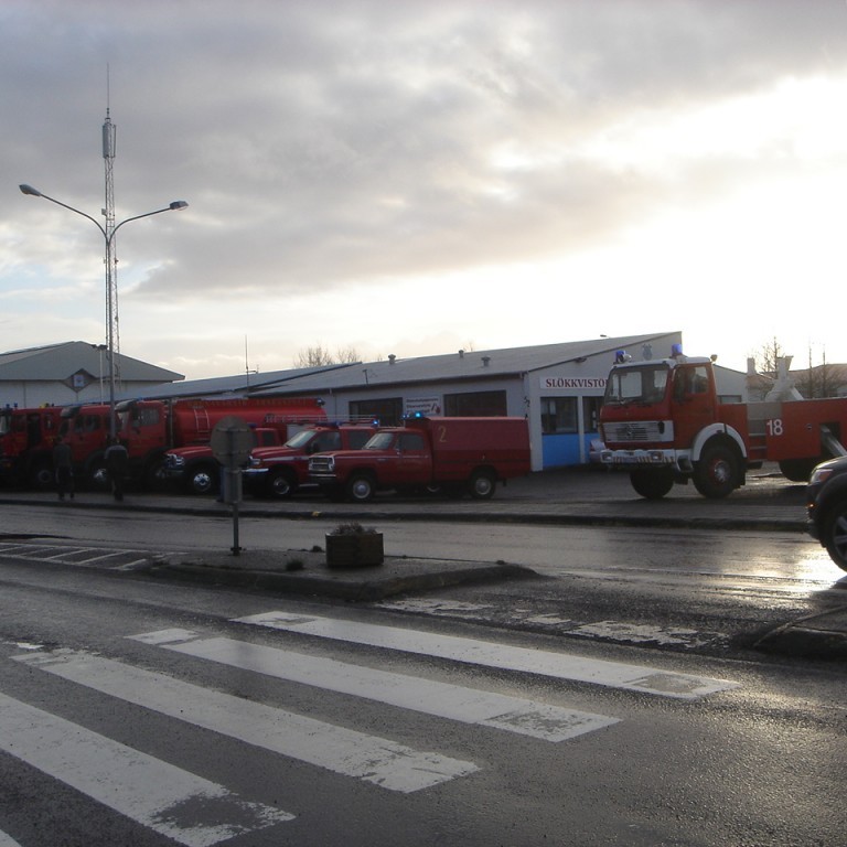 Flotinn fyrir utan stöðina