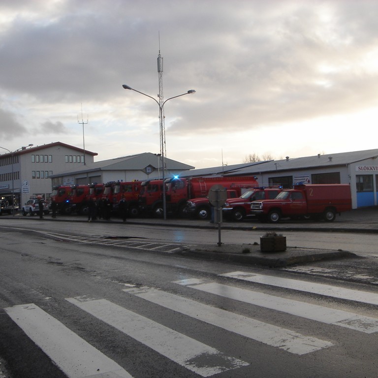Flotinn fyrir utan stöðina