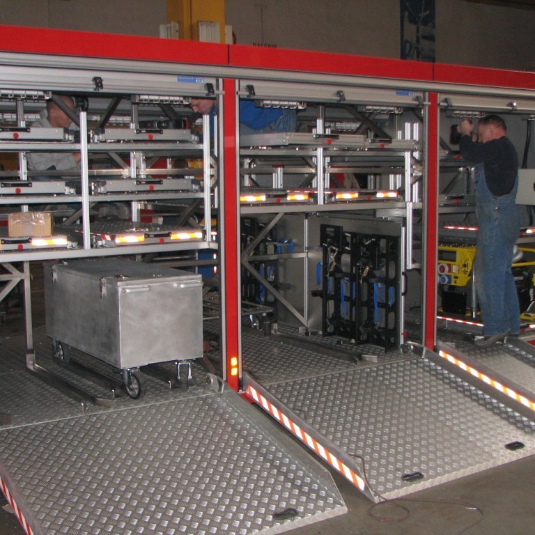 Sliskjur, álkassi, útdr. veggur og útdraganlegir pallar