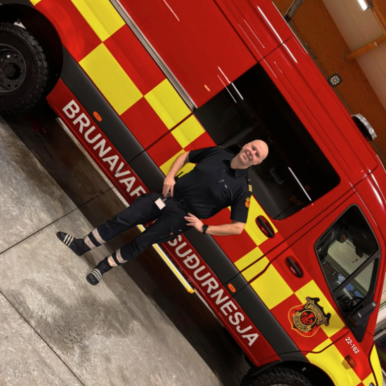 Áhafnar- og flutningsbifreið Brunavarna Suðurnesja