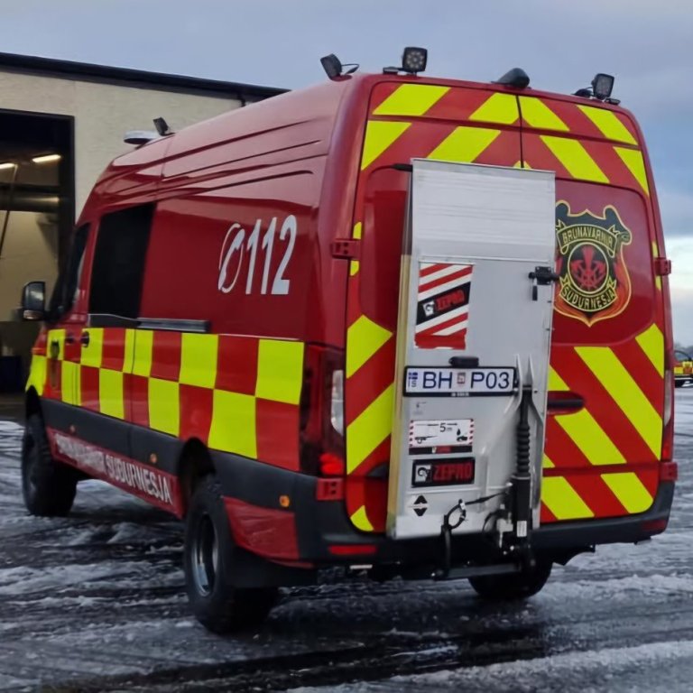 Áhafnar- og flutningsbifreið Brunavarna Suðurnesja