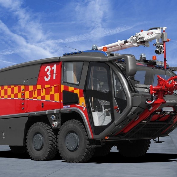 Ný Wiss Felix 8 x 8 flugvallaslökkvibifreið á Copernicusar flugvellinum í Wroclaw