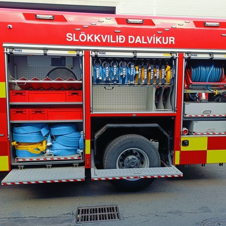 Vinstri hlið opin