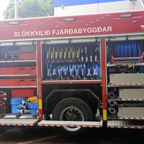 Vinstri hlið opin