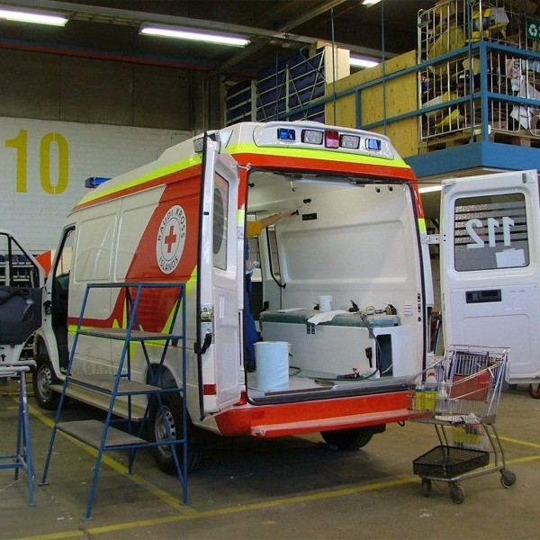 Sérsmíðaðr formaðar plastinnréttingar