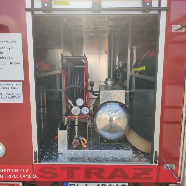 Undanfaraslökkvi og björgunarbifreiðar á ýmsum gerðum undirvagna.