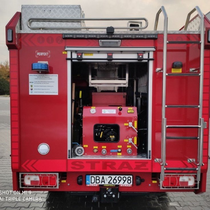 Undanfaraslökkvi og björgunarbifreiðar á ýmsum gerðum undirvagna.