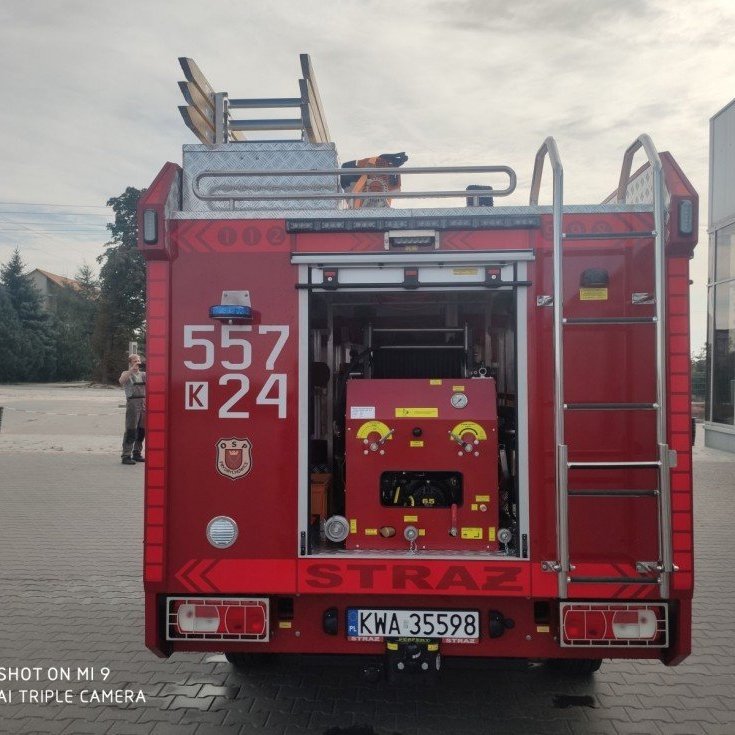 Undanfaraslökkvi og björgunarbifreiðar á ýmsum gerðum undirvagna.