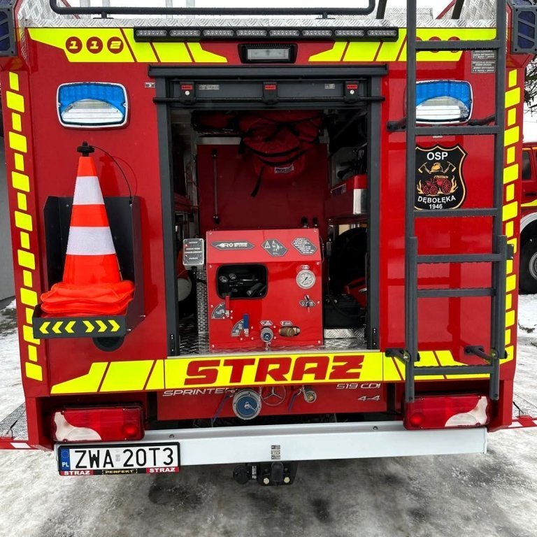 Undanfaraslökkvi og björgunarbifreiðar á ýmsum gerðum undirvagna.