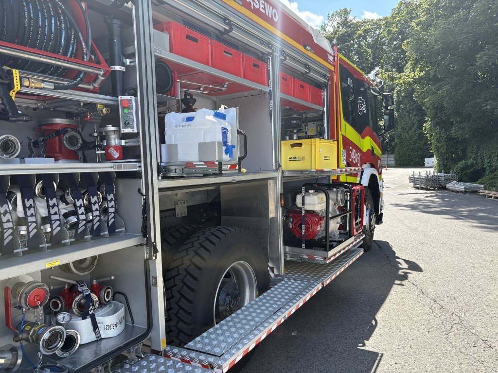 scania-7.jpg