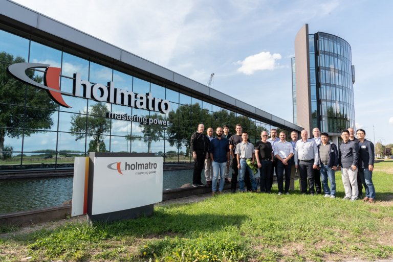 Holmatro hópmynd