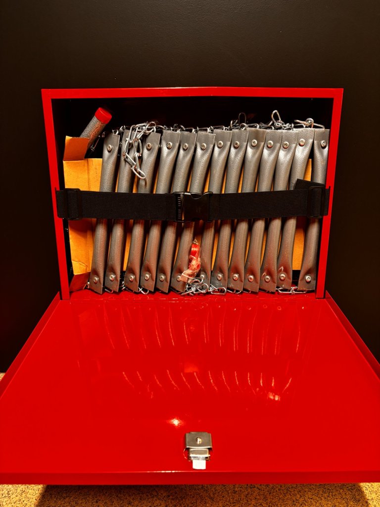 Flóttastigi í álkassa