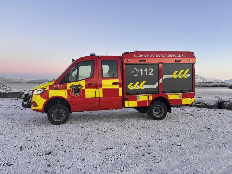 Undanfara, björgunar og slökkvibifreið Slökkviliðs Borgarbyggðar